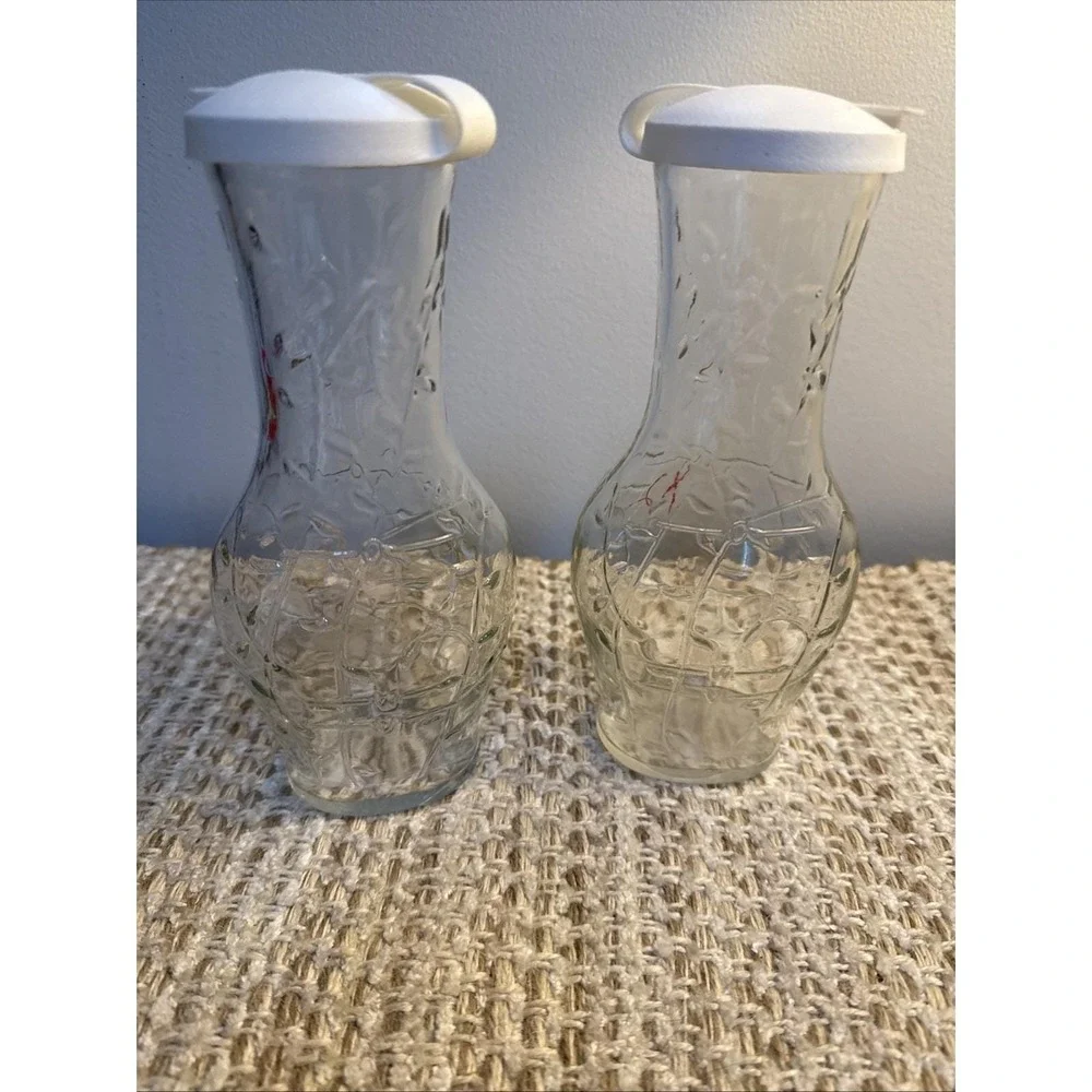 2 VTG Salad Dressing Cruets by GOOD SEASONS Glass Bottle (Vines) w/ White Lid
